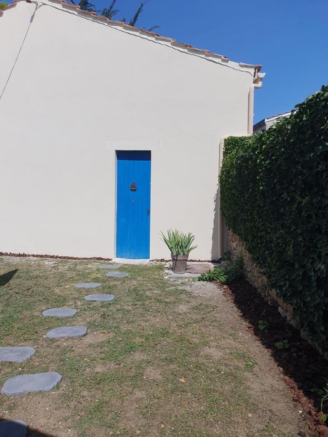 La Maison De Jeanne Lesparre-Médoc Exterior photo
